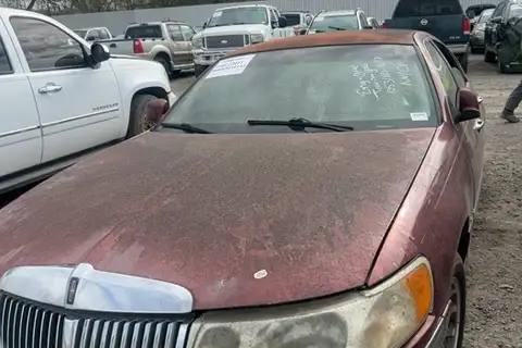 Photo of 1998 Lincoln Town Car