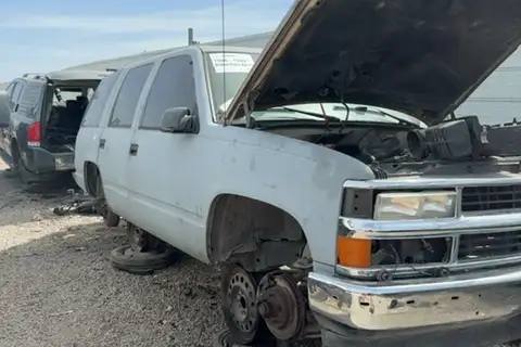 Photo of 1999 Chevrolet Tahoe