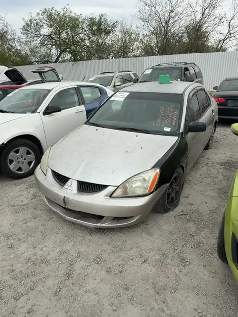 Photo of 2005 Mitsubishi Lancer