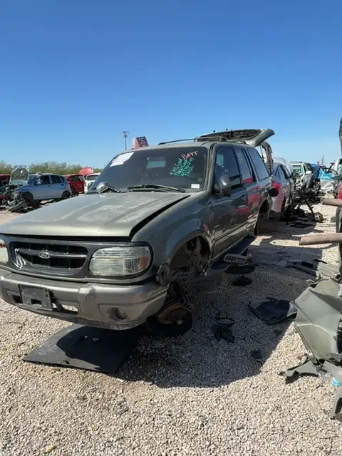 Photo of 2001 Ford Explorer