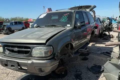 Photo of 2001 Ford Explorer