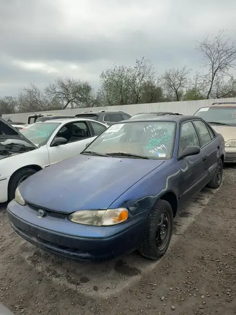 Photo of 1998 Chevrolet Prizm