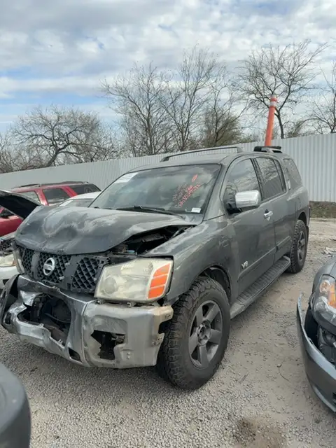 Photo of 2005 Nissan Armada