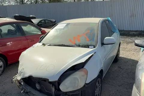 Photo of 2010 Hyundai Accent
