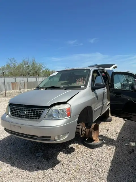 Photo of 2006 Ford Freestar