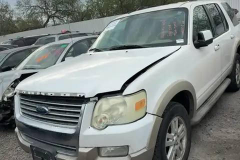 Photo of 2010 Ford Explorer