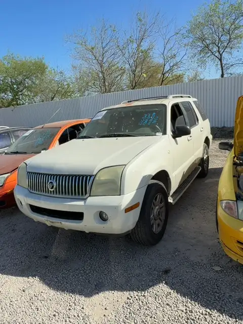 Photo of 2003 Mercury Mountaineer