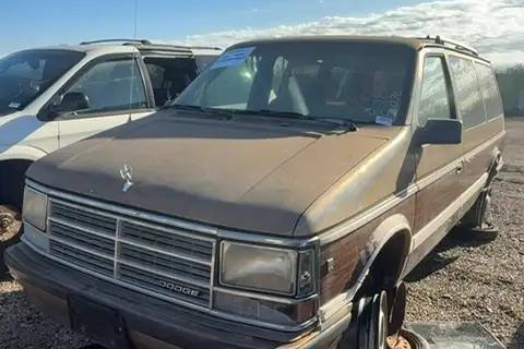 Photo of 1990 Dodge Grand Caravan