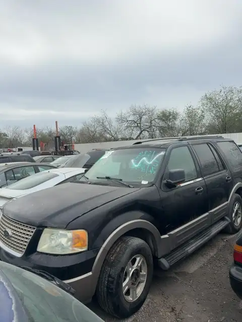 Photo of 2003 Ford Expedition