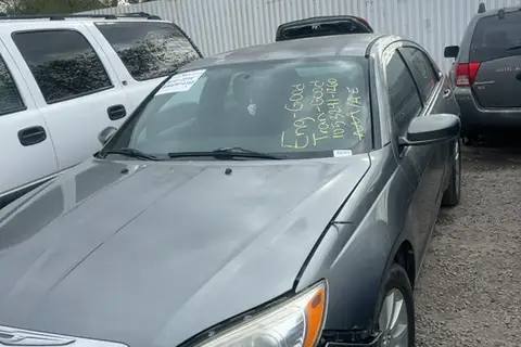 Photo of 2012 Chrysler 200