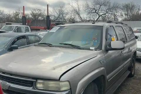 Photo of 2003 Chevrolet Suburban