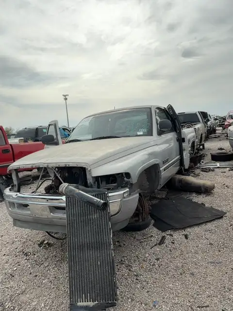 Photo of 1999 Dodge Ram Pickup