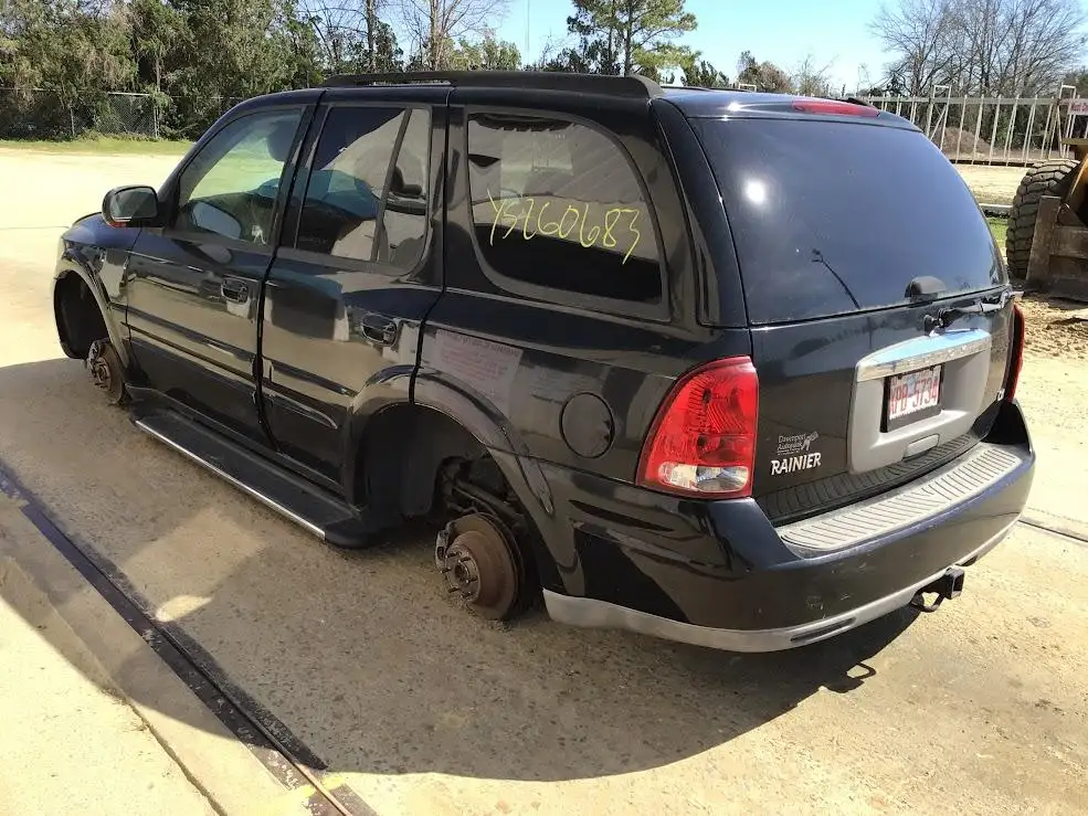 Photo of 2005 Buick Rainier