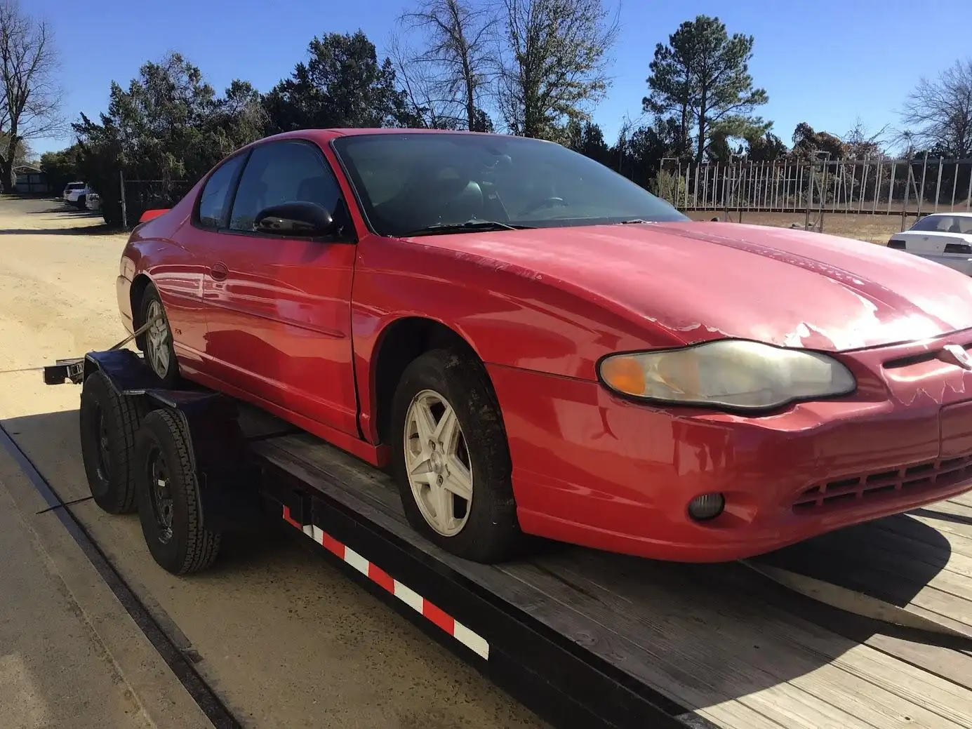 Photo of 2004 Chevrolet Monte Carlo