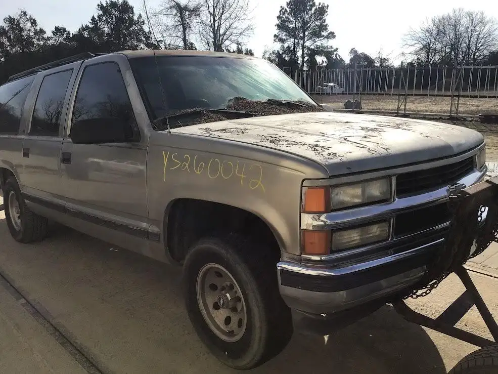 Photo of 1999 Chevrolet Suburban 1500