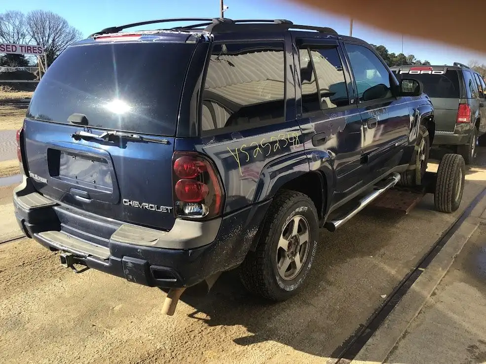 Photo of 2003 Chevrolet Trailblazer