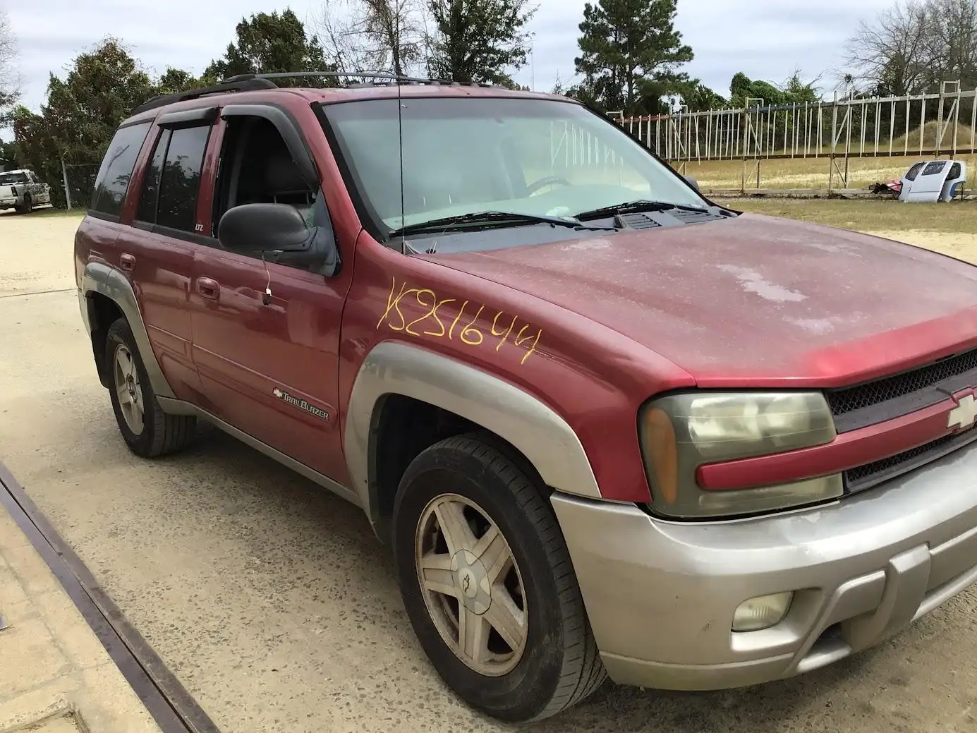Photo of 2003 Chevrolet Trailblazer