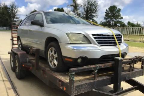 Photo of 2004 Chrysler Pacifica