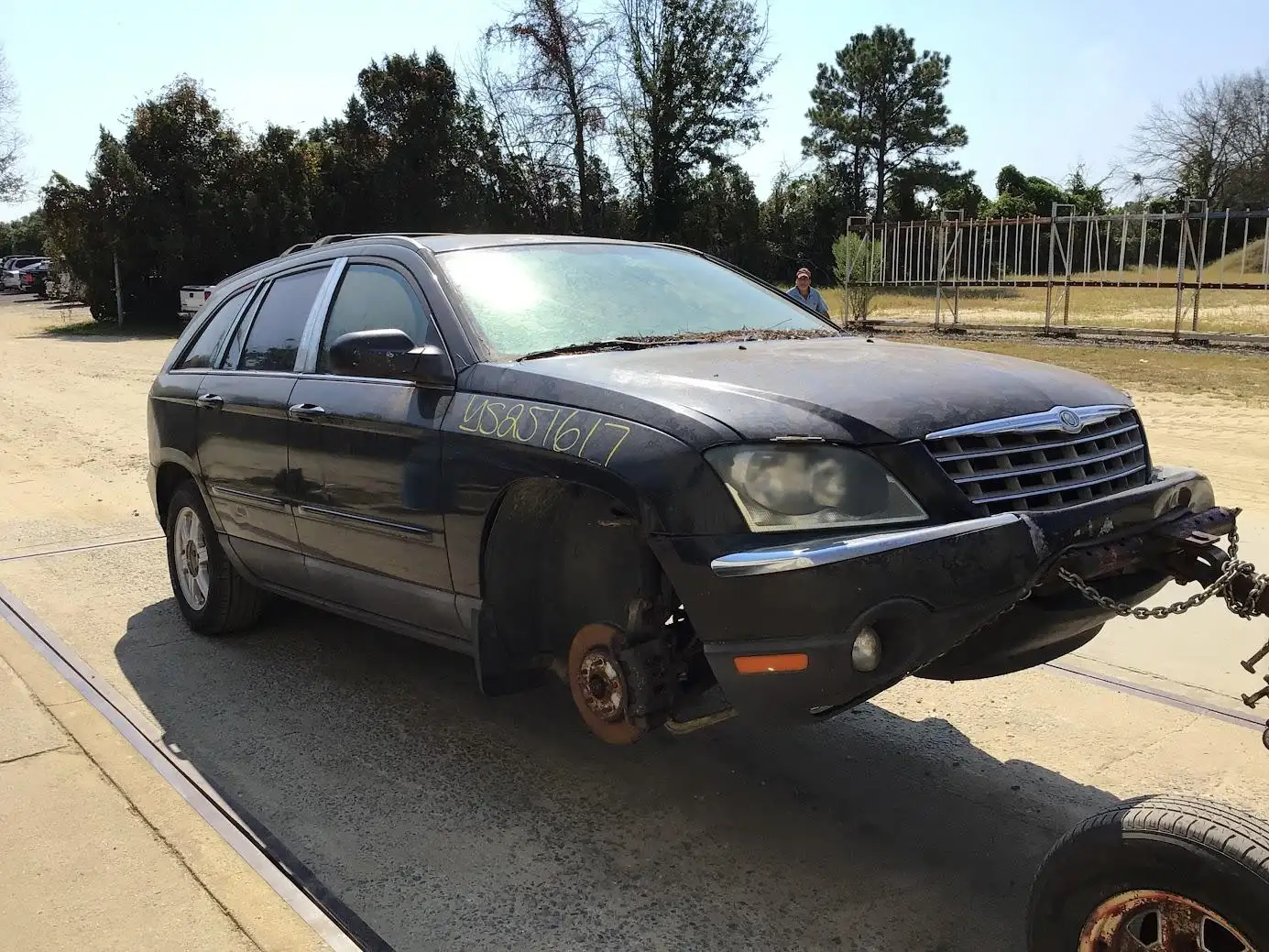 Photo of 2004 Chrysler Pacifica