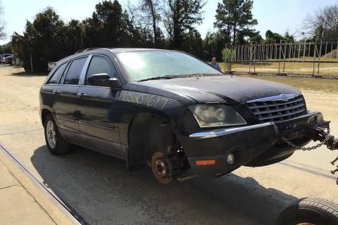 Photo of 2004 Chrysler Pacifica