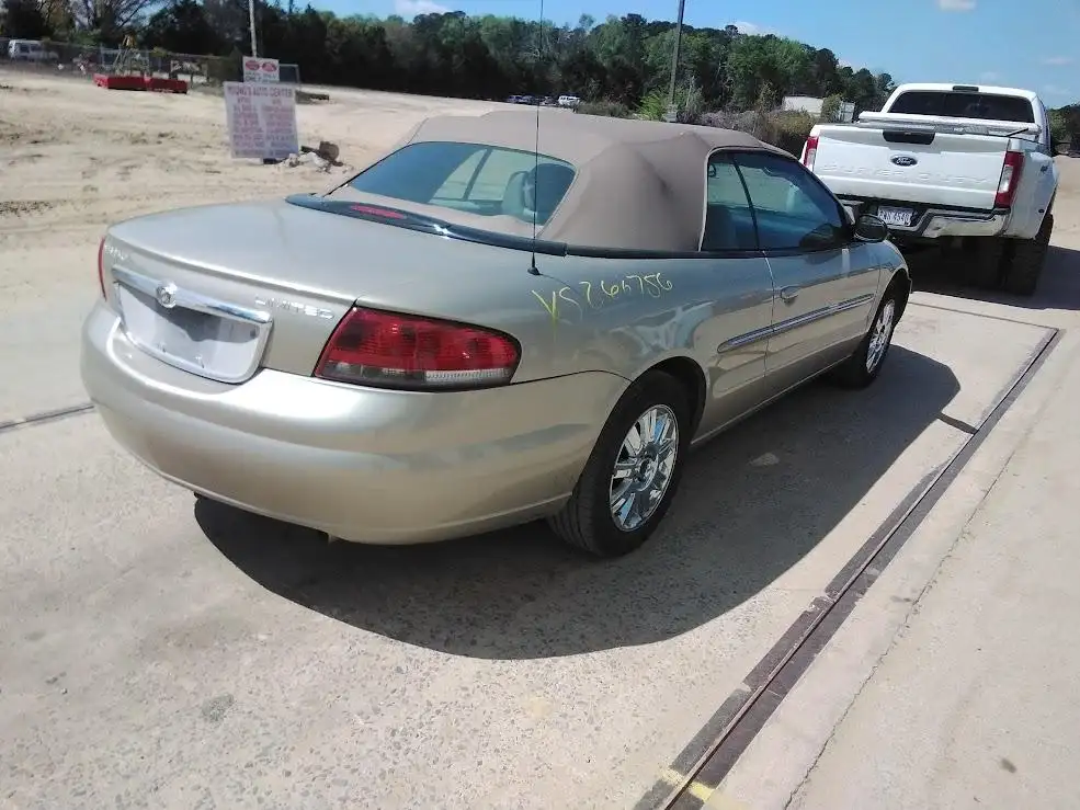 Photo of 2004 Chrysler Sebring