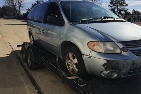 Photo of 2005 Dodge Caravan