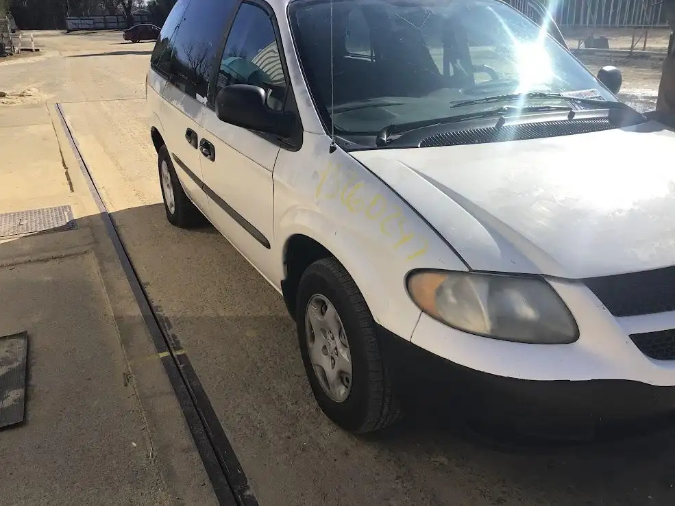 Photo of 2003 Dodge Caravan