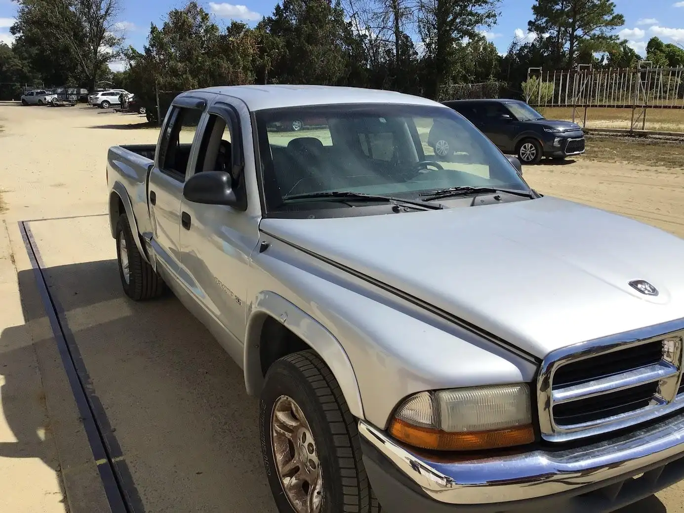 Photo of 2002 Dodge Dakota