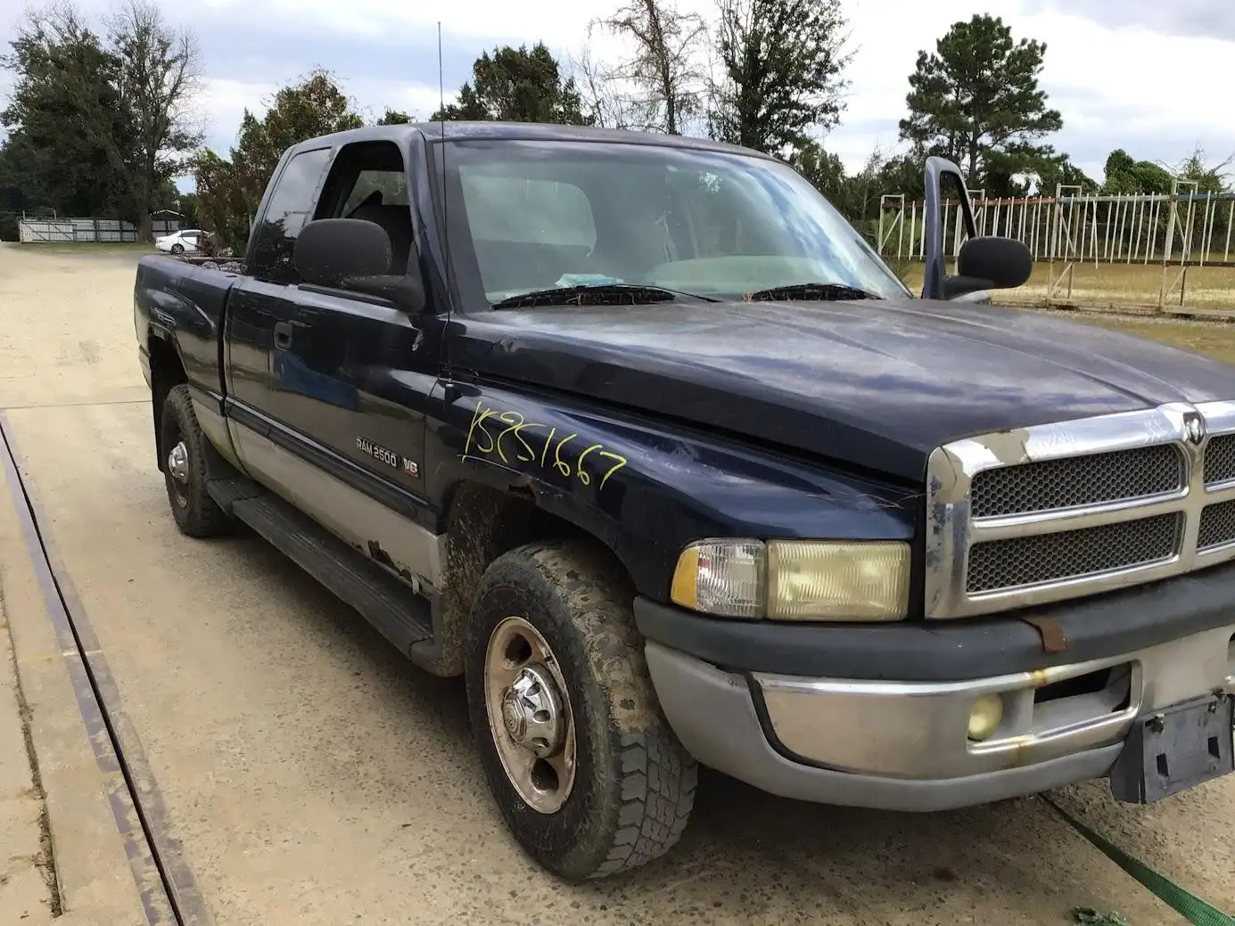 Photo of 2000 Dodge Dodge 2500 Pickup