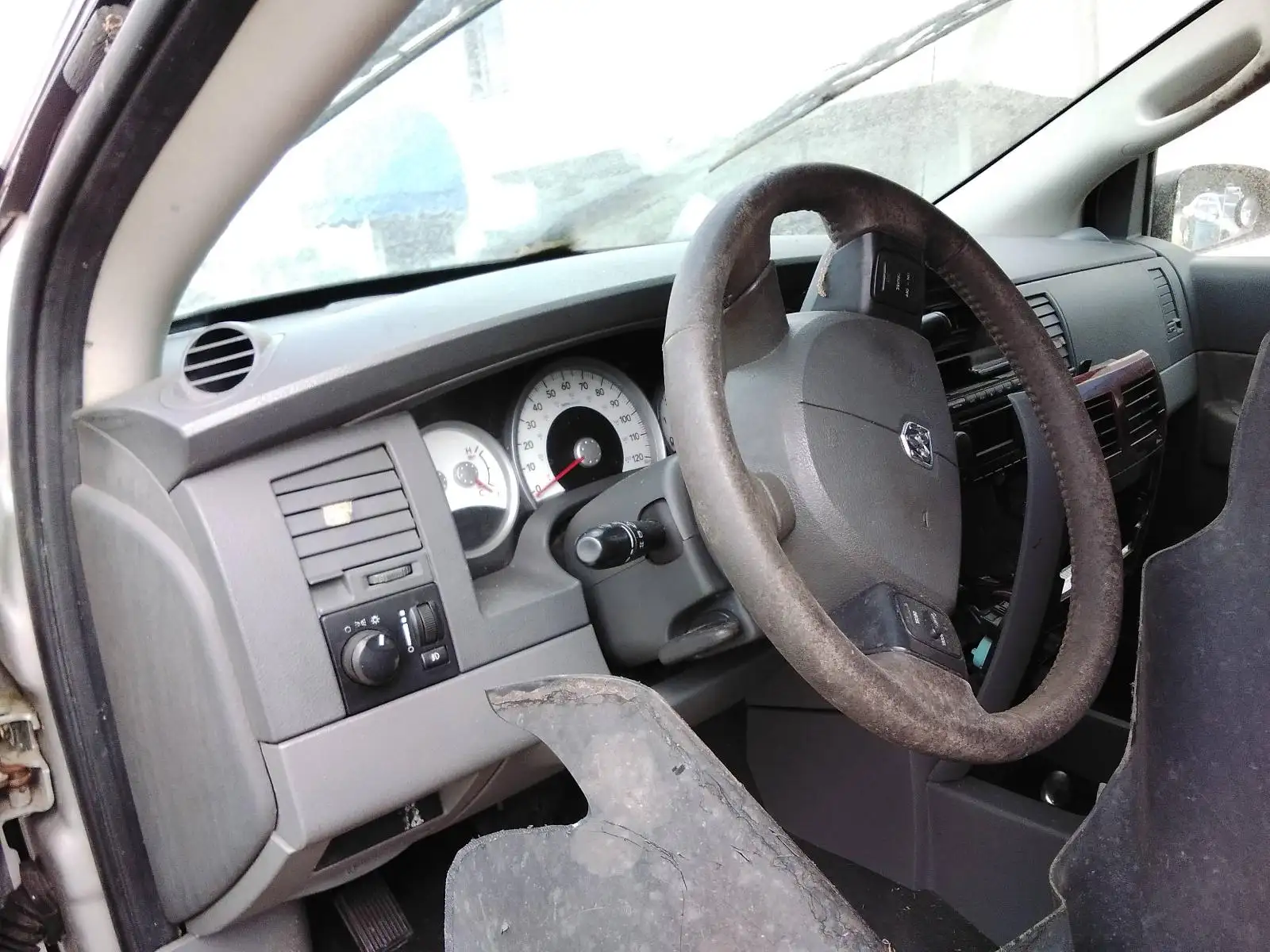 Photo of 2005 Dodge Durango