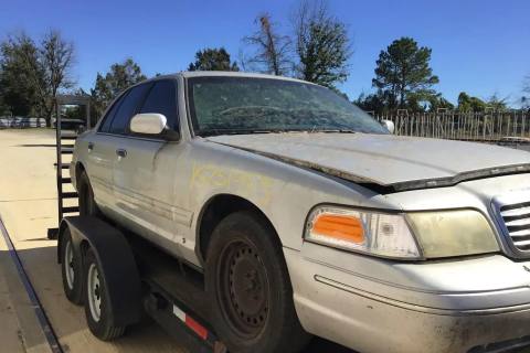 Photo of 2001 Ford Crown Victoria