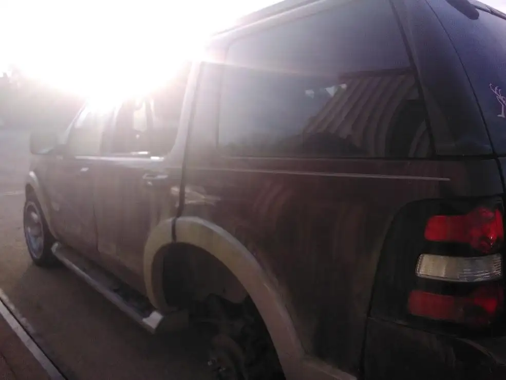 Photo of 2006 Ford Explorer