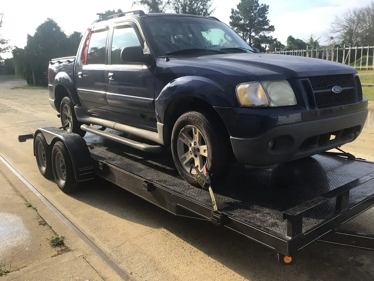 Photo of 2005 Ford Explorer