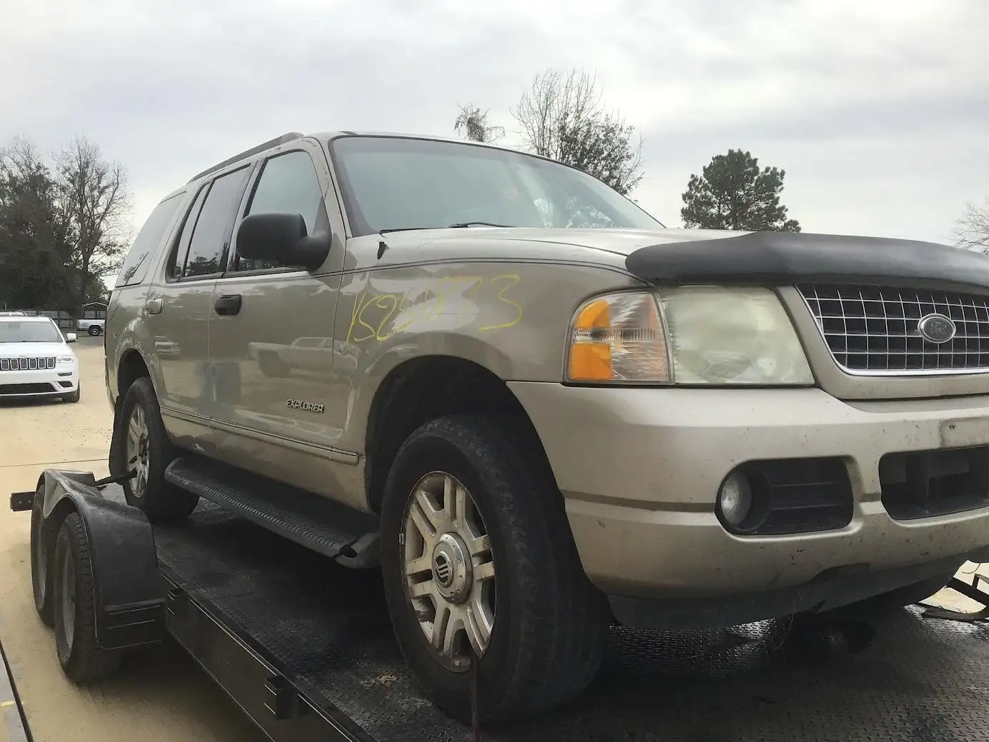 Photo of 2005 Ford Explorer