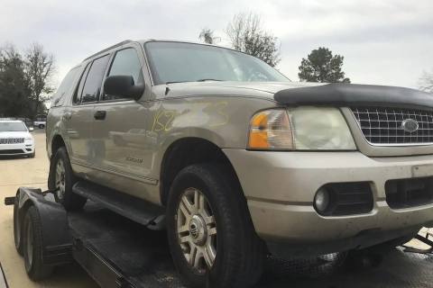 Photo of 2005 Ford Explorer
