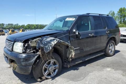 Photo of 2004 Ford Explorer