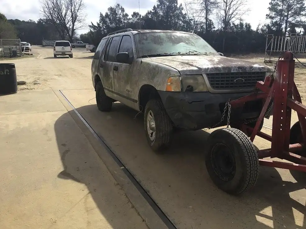 Photo of 2004 Ford Explorer