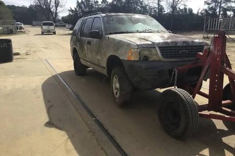 Photo of 2004 Ford Explorer