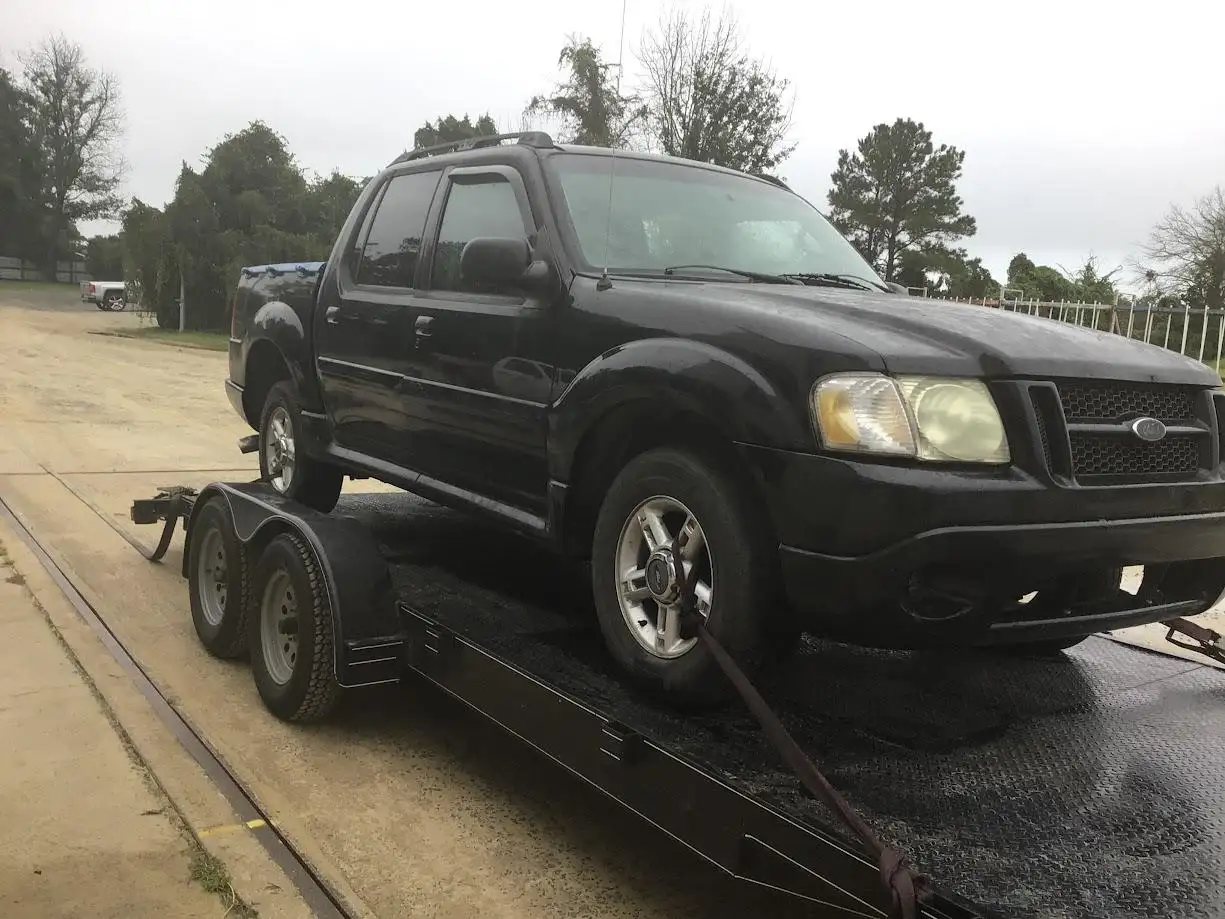 Photo of 2003 Ford Explorer