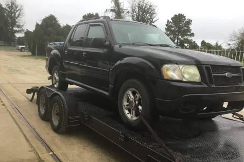 Photo of 2003 Ford Explorer