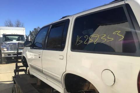 Photo of 1998 Ford Explorer