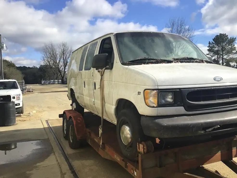 Photo of 1999 Ford Ford E250 Van