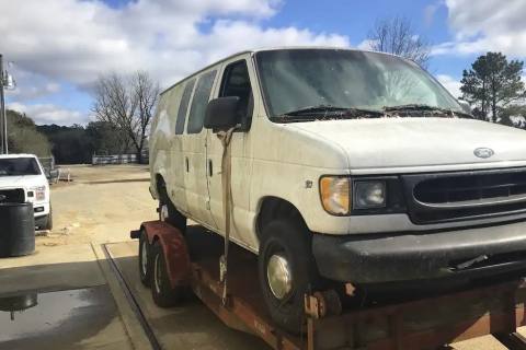 Photo of 1999 Ford Ford E250 Van