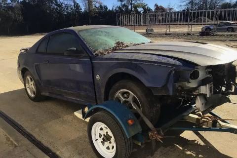 Photo of 2004 Ford Mustang