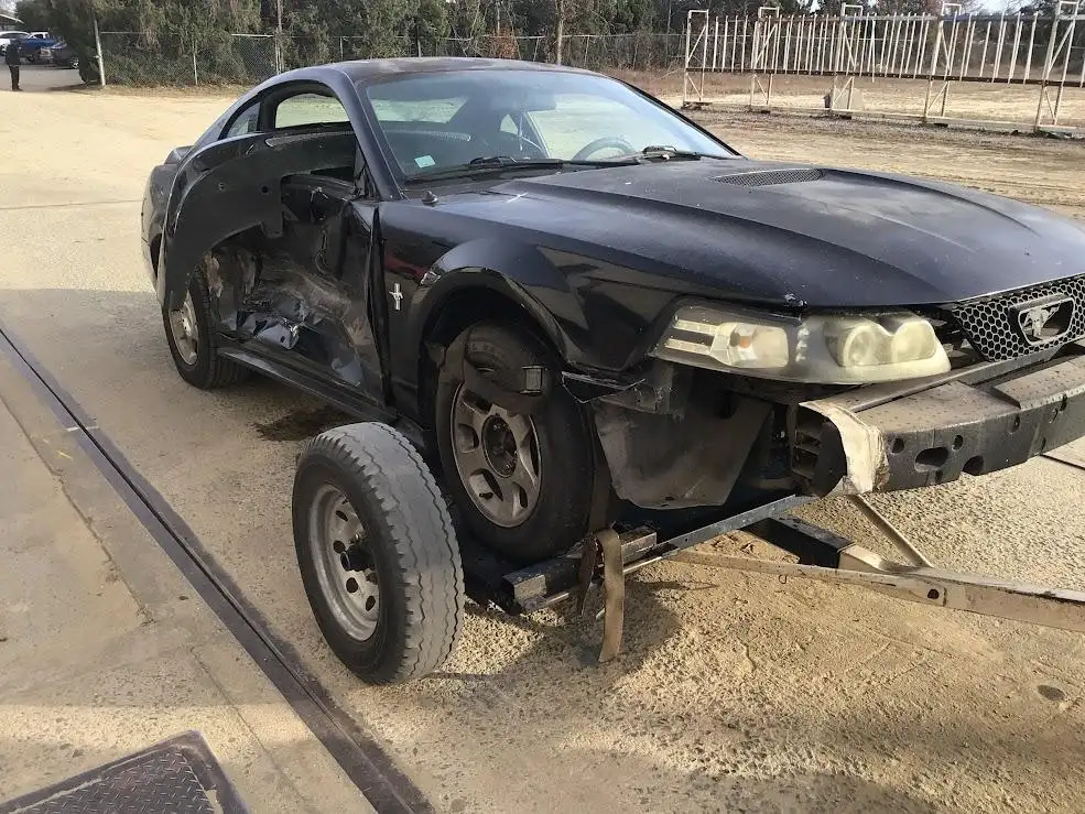 Photo of 2000 Ford Mustang