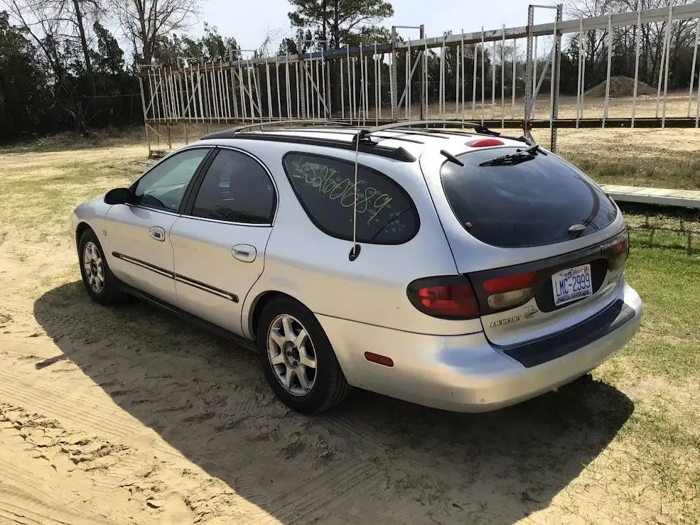 Photo of 2000 Ford Sable