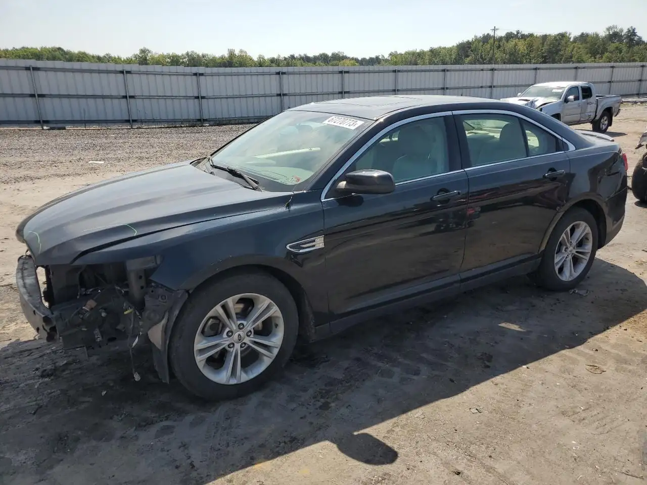 Photo of 2014 Ford Taurus