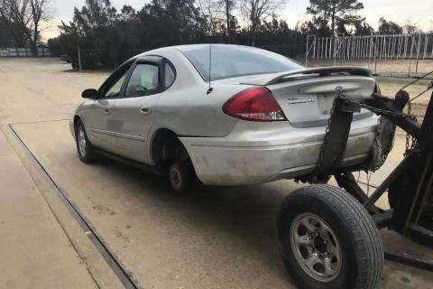 Photo of 2006 Ford Taurus