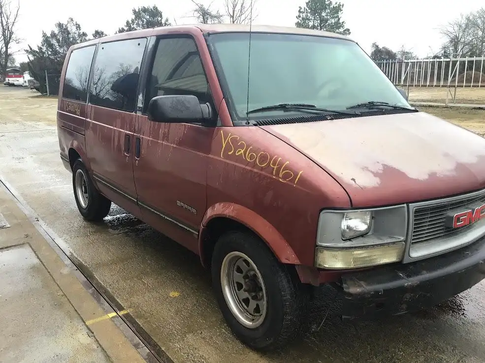 Photo of 1995 Gmc Safari (Gmc)