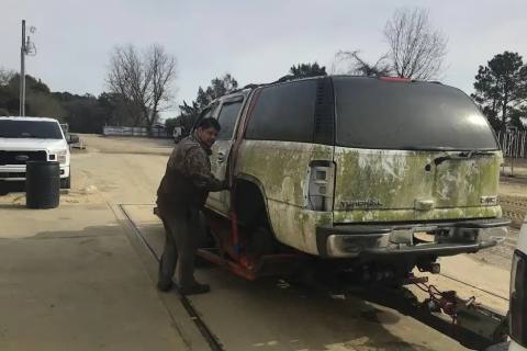 Photo of 2004 Gmc Yukon Xl 1500